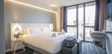 Business class bedroom